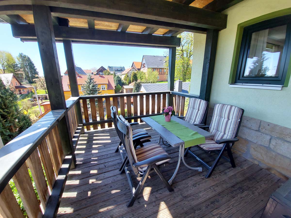 Ferienhaus Schrammsteinblick - Ferienwohnung1 mit Terrasse